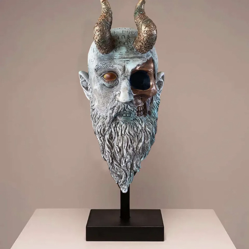 Nordic Wisdom Head Sculpture – Mysterious Resin Desk Relic hero